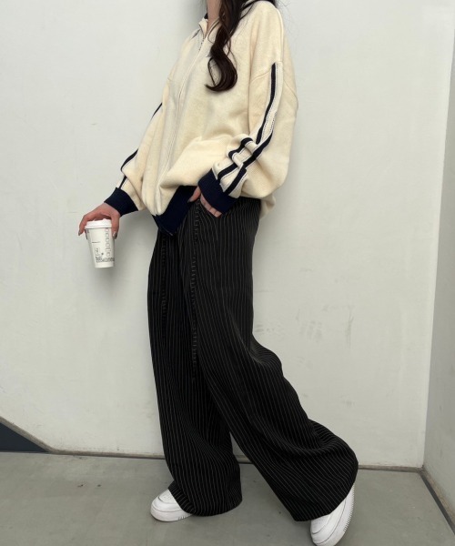 nemne store（ネンネストア）の「【低身長サイズ/メンズサイズあり】ニットトラックジャケット（ニット/セーター・レディース・ネイビー/ベージュ/アイボリー・SMALL/MEDIUM/LARGE）」の15枚目の写真