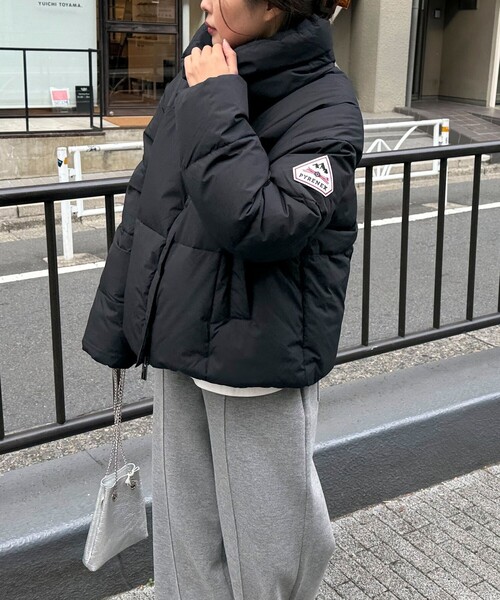 Pyrenex(ピレネックス)の「【PYRENEX/ピレネックス】HARMONIE CROP ダウンジャケット(ダウンジャケット/コート・レディース・ブラック/ベージュ・38)」の2枚目の写真