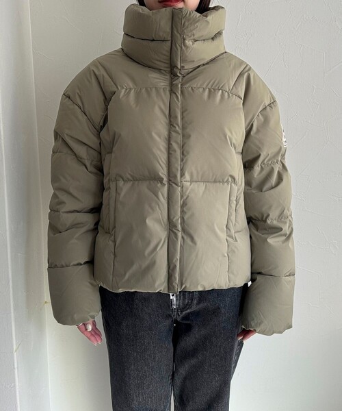 Pyrenex(ピレネックス)の「【PYRENEX/ピレネックス】HARMONIE CROP ダウンジャケット(ダウンジャケット/コート・レディース・ブラック/ベージュ・38)」の19枚目の写真