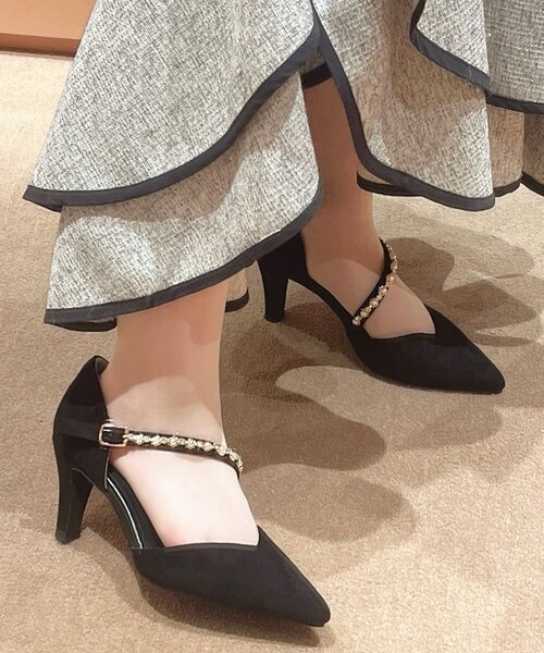 ESPERANZA(エスペランサ)の「斜めストラップパンプス 結婚式二次会 パーティー 24SS(パンプス・レディース・ブラック系/ベージュ系/ピンク系5・24.5cm/22.5cm/23.0cm/23.5cm/24.0cm)」の10枚目の写真