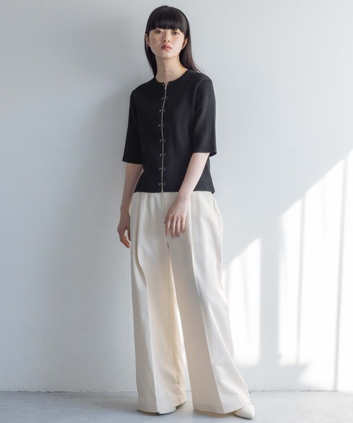 yuw（ユウ）の「タックバギーパンツ 106300（その他パンツ・レディース・ブラック/ナチュラル・MEDIUM/LARGE）」の4枚目の写真