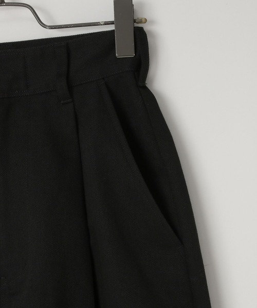 yuw（ユウ）の「タックバギーパンツ 106300（その他パンツ・レディース・ブラック/ナチュラル・MEDIUM/LARGE）」の22枚目の写真