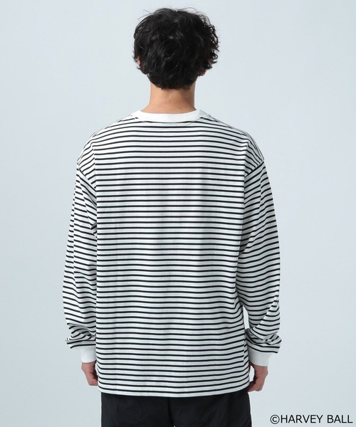 BAYFLOW(ベイフロー)の「【SMILEY FACE(スマイリーフェイス)】HELLO SMILEY長袖プリントTシャツ(Tシャツ/カットソー・メンズ・ホワイト系/チャコール/オフホワイト/イエロー・MEDIUM/LARGE)」の14枚目の写真