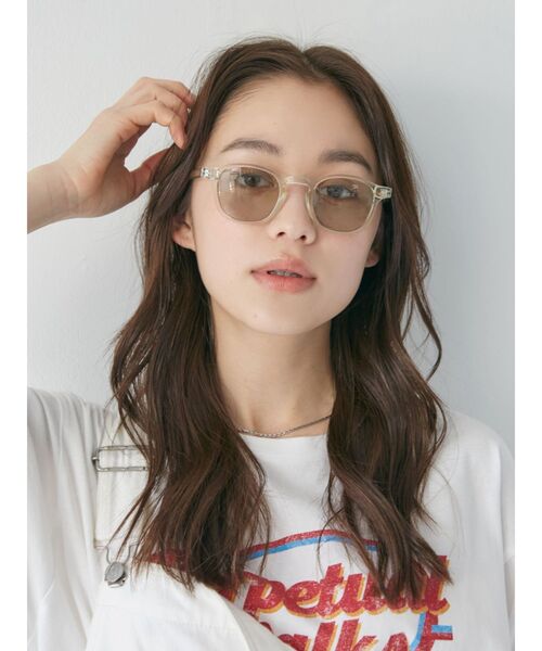 Ungrid（アングリッド）の「ウェリントンカラーレンズサングラス（サングラス・レディース・クリア/ブラック・FREE）」の3枚目の写真