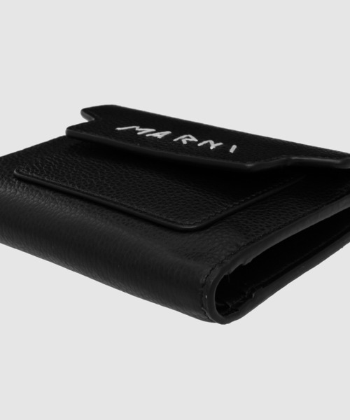 MARNI（マルニ）の「CALF LEATHER MENDING / スクエアフラップウォレット（財布・レディース・ベージュ/ブラック・ONE SIZE）」の7枚目の写真