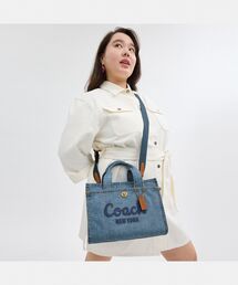 関税込☆ コーチ COACH カーゴ トート 26 ロゴ刺繍 デニム コーチ COACH COACH ハンドバッグ カーゴ トート 26 デニム ロゴ