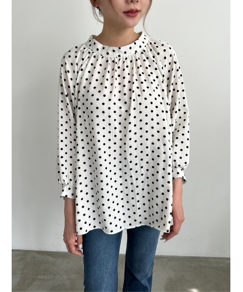 DAIS-Y（デイジー）の「ドット柄プチハイネックドルマンスリーブ