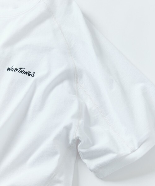 FREAK'S STORE（フリークスストア）の「限定展開 WILD THINGS×FREAK'S STORE/ワイルドシングス 別注 ビッグシルエット ラグランスリーブ クルーネックTシャツ/バックプリント（Tシャツ/カットソー・メンズ・ブラック/ホワイト/ネイビー・MEDIUM/LARGE/SMALL）」の7枚目の写真