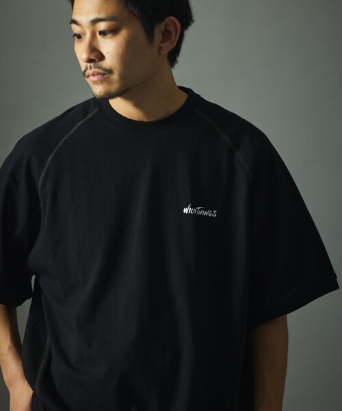 FREAK'S STORE（フリークスストア）の「限定展開 WILD THINGS×FREAK'S STORE/ワイルドシングス 別注 ビッグシルエット ラグランスリーブ クルーネックTシャツ/バックプリント（Tシャツ/カットソー・メンズ・ブラック/ホワイト/ネイビー・MEDIUM/LARGE/SMALL）」の22枚目の写真