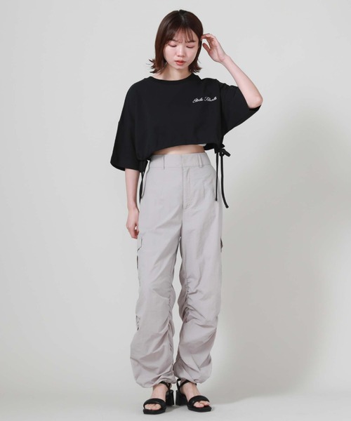 archives(アルシーヴ)の「ギャザーカーゴパンツ(カーゴパンツ・レディース・グレー/アイボリー/ブラック・MEDIUM)」の15枚目の写真