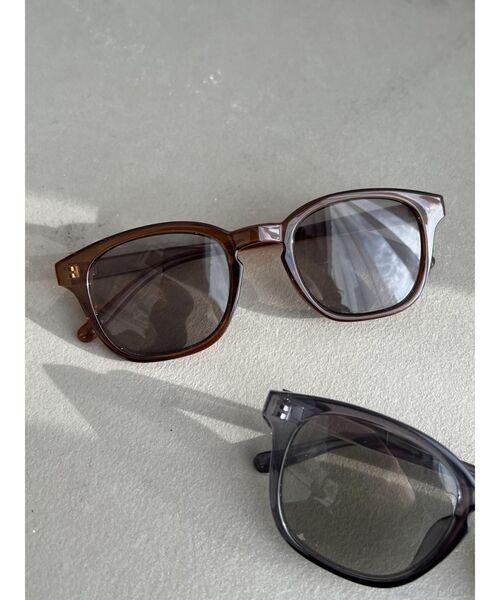 EMODA（エモダ）の「トランスルーセントグラス（サングラス・レディース・ブラック/ブラウン・FREE）」の2枚目の写真
