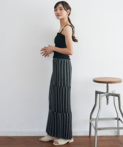 RETRO GIRL（レトロガール）の「カップ付シャーリングキャミ（キャミソール・レディース・ブラック/ナチュラル/イエロー/ブルー・FREE）」の18枚目の写真