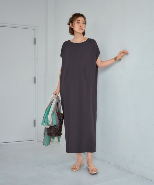 STYLE DELI（スタイルデリ）の「新涼感ポケットポイントワンピース（ワンピース・レディース・ネイビー/ベージュ系その他/チャコールグレー・FREE）」の2枚目の写真