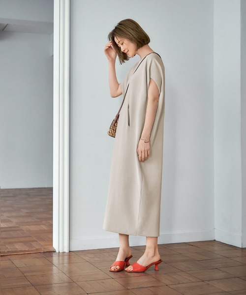 STYLE DELI（スタイルデリ）の「新涼感ポケットポイントワンピース（ワンピース・レディース・ネイビー/ベージュ系その他/チャコールグレー・FREE）」の17枚目の写真