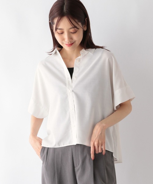 GLOBAL WORK（グローバルワーク）の「お手入れらくらくバックプリーツクロップドシャツ半袖/992247（シャツ/ブラウス）」 - WEAR