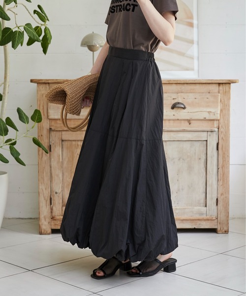 ANGIE(アンジー)の「タフタ バルーン スカート(スカート・レディース・オフホワイト/ナチュラル/ブラック・FREE)」の12枚目の写真