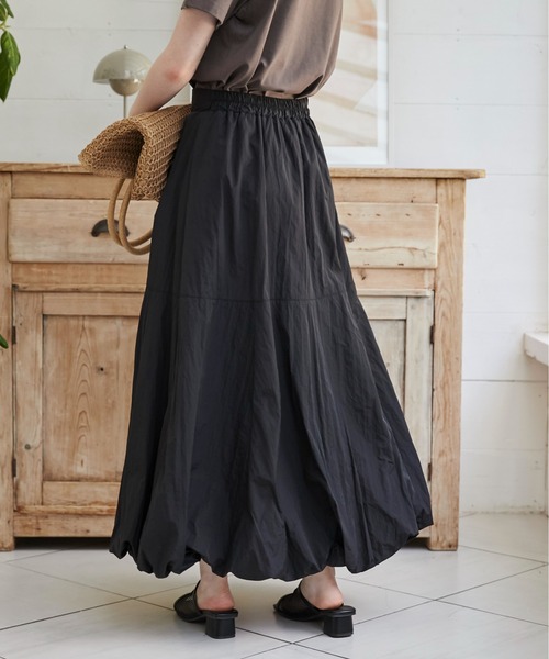 ANGIE(アンジー)の「タフタ バルーン スカート(スカート・レディース・オフホワイト/ナチュラル/ブラック・FREE)」の14枚目の写真