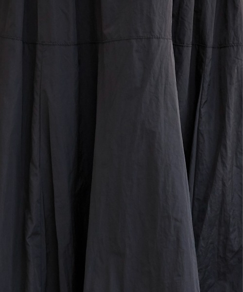 ANGIE(アンジー)の「タフタ バルーン スカート(スカート・レディース・オフホワイト/ナチュラル/ブラック・FREE)」の9枚目の写真