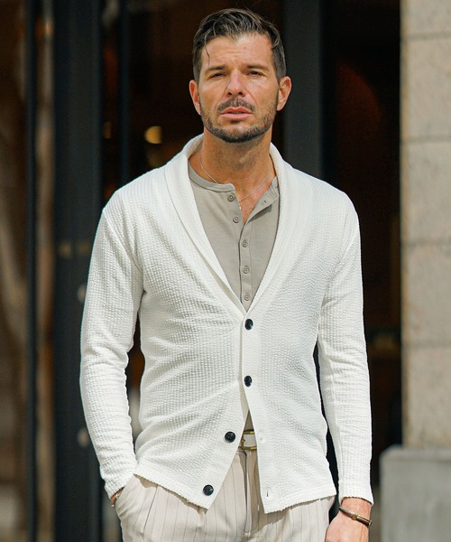 SOMEDIFF（サムディフ）の「【SOMEDIFF】シアサッカーショールカラーカーディガン メンズ（カーディガン/ボレロ・メンズ・ブラック/ネイビー/ホワイト×ネイビー/ホワイト・S/M/L/XL）」の16枚目の写真