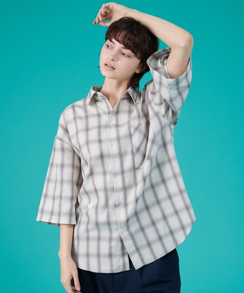 ONCILY(オンシェリー)の「OMBRE CHECK SHIRT / オンブレチェックシャツ(シャツ/ブラウス・メンズ・ブルー/アイボリー・LARGE/MEDIUM/SMALL)」の17枚目の写真