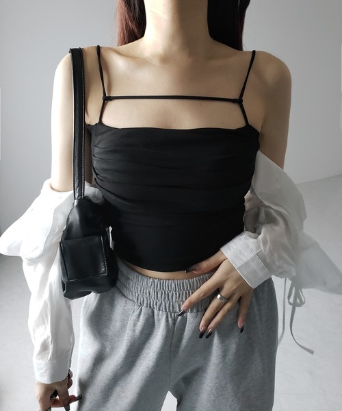 me+em select(ミームセレクト)の「【 カップ付き/2WAY 】ラインストラップタックショートキャミソール / line strap tuck short camisole(キャミソール・レディース・グレー/ホワイト/ブラック・FREE)」の18枚目の写真