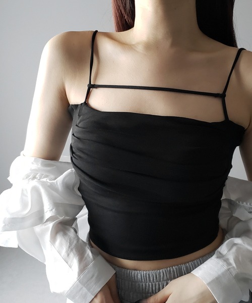me+em select(ミームセレクト)の「【 カップ付き/2WAY 】ラインストラップタックショートキャミソール / line strap tuck short camisole(キャミソール・レディース・グレー/ホワイト/ブラック・FREE)」の16枚目の写真