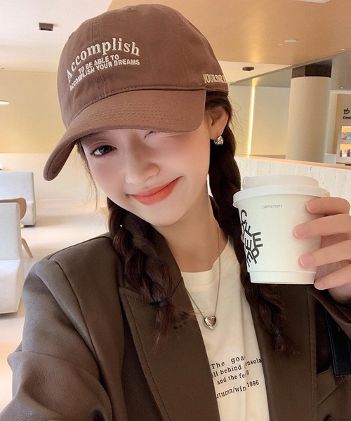 TONE SELECT GOODS（トーンセレクトグッズ）の「pur chouchou/ロゴ刺繍キャップ P4272（キャップ・レディース・ネイビー/アイボリー/ブラック/ブラック系その他/ブラウン系その他/ブラウン・FREE）」の4枚目の写真