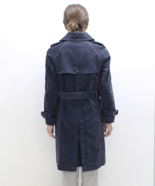 Sheta（シータ）の「ライナー付きコーデュロイトレンチコート（トレンチコート・レディース・ネイビー/ベージュ・FREE）」の5枚目の写真