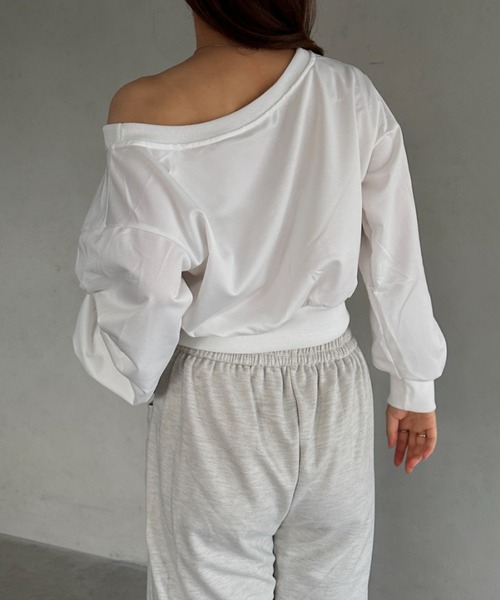 MYMOOD.（マイムード）の「オフショルダースウェットトップス（スウェット・レディース・グレー/ブラック/ホワイト・FREE）」の6枚目の写真