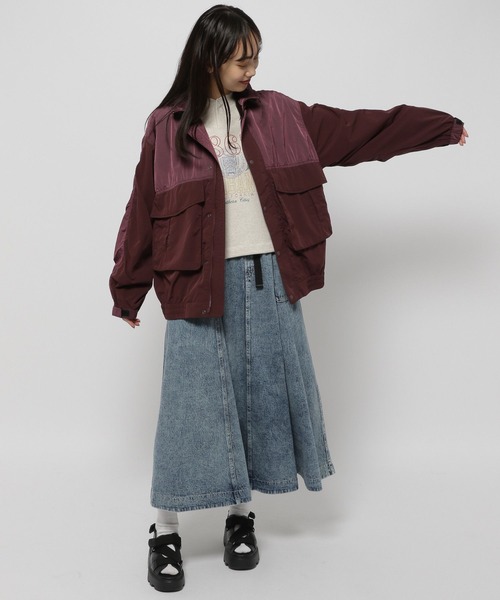 niko and...（ニコアンド）の「切り替えポケットマウンテンパーカー（マウンテンパーカー・レディース・ボルドー/ネイビー/アイボリー・LARGE/MEDIUM）」の5枚目の写真