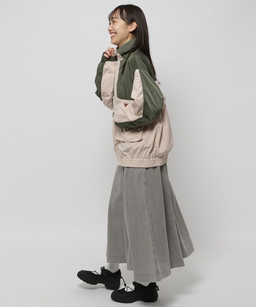 niko and...（ニコアンド）の「切り替えポケットマウンテンパーカー（マウンテンパーカー・レディース・ボルドー/ネイビー/アイボリー・LARGE/MEDIUM）」の7枚目の写真