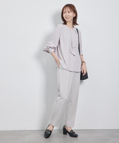 ROPE' PICNIC(ロペピクニック)の「【WEB限定】2サイズ展開/メタルボタンボウタイ風ブラウス(シャツ/ブラウス・レディース・チャコールグレー/ライトグリーン/ホワイト/ラベンダー・36/38)」の22枚目の写真