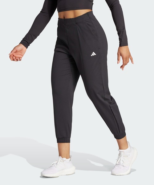 adidas（アディダス）の「AEROREADY トレイン エッセンシャルズ