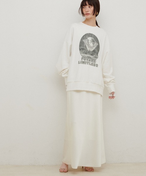 LARUTA(ラルータ)の「【LARUTA】FUTURE LIMITLESS 裏毛プルオーバー(Tシャツ/カットソー・レディース・オフホワイト/グレー/チャコールグレー・FREE)」の11枚目の写真