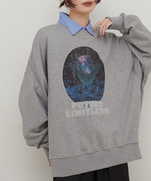 LARUTA(ラルータ)の「【LARUTA】FUTURE LIMITLESS 裏毛プルオーバー(Tシャツ/カットソー・レディース・オフホワイト/グレー/チャコールグレー・FREE)」の19枚目の写真