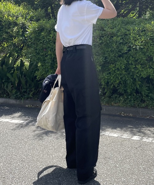 INTERPLAY(インタープレイ)の「【INTERPLAY x AYUMI】M47 type CARGO PANTS(UNISEX)(カーゴパンツ・レディース・ブラック/グレイッシュベージュ・FREE)」の5枚目の写真