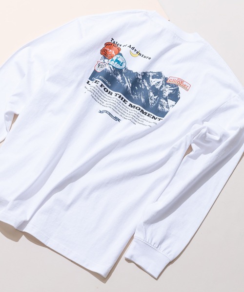 ragged mountain（ラギットマウンテン）の「【RAGGED MOUNTAIN/ラギットマウンテン】バックプリント ロングスリーブTシャツ（Tシャツ/カットソー・メンズ・グレイッシュブルー/カーキ/ブラック/ホワイト・X-LARGE/LARGE/MEDIUM）」の2枚目の写真