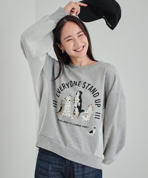 Cutie Blonde(キューティーブロンド)の「【S-LL/洗える】大人カジュアルコーデに プリントアソート 切替ドルマンスウェット(スウェット・レディース・アイボリー系/グレー系1/チャコール/ネイビー系3/ワイン系6/ホワイト系その他6・01/02/03/04)」の3枚目の写真