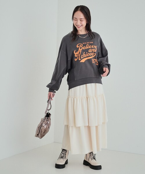 Cutie Blonde(キューティーブロンド)の「【S-LL/洗える】大人カジュアルコーデに プリントアソート 切替ドルマンスウェット(スウェット・レディース・アイボリー系/グレー系1/チャコール/ネイビー系3/ワイン系6/ホワイト系その他6・01/02/03/04)」の9枚目の写真