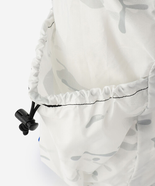 Epperson Mountaineering（エパーソンマウンテニアリング）の「Epperson Mountaineering | パッカブルバックパック（バックパック/リュック・レディース・ホワイト・ONE）」の7枚目の写真