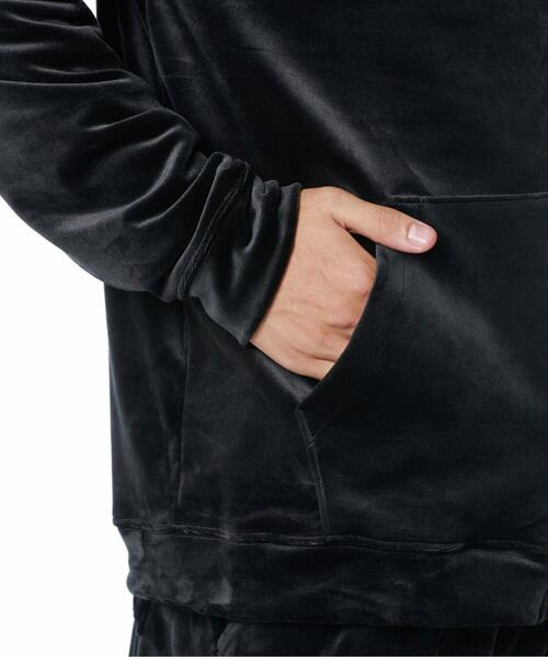 UNDER ARMOUR（アンダーアーマー）の「UAベロア フルジップ ジャケット（ライフスタイル/メンズ）（その他トップス・メンズ・ブラック・L/XL/S/2XL/M）」の5枚目の写真