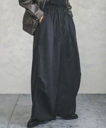 Knee tuck super wide pull on pants / ニータックスーパーワイドプルオンパンツ