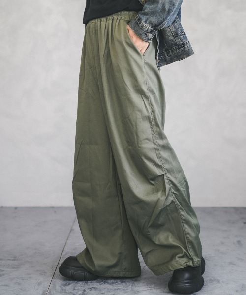 Shoowtime(ショウタイム)の「Knee tuck super wide pull on pants / ニータックスーパーワイドプルオンパンツ(その他パンツ・メンズ・グレイッシュベージュ/ブラック/カーキ・MEDIUM/LARGE/X-LARGE)」の16枚目の写真