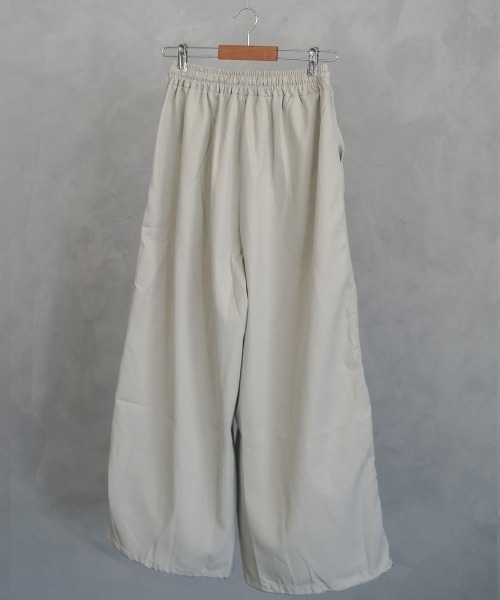 Shoowtime(ショウタイム)の「Knee tuck super wide pull on pants / ニータックスーパーワイドプルオンパンツ(その他パンツ・メンズ・グレイッシュベージュ/ブラック/カーキ・MEDIUM/LARGE/X-LARGE)」の20枚目の写真