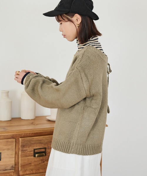 Crisp（クリスプ）の「2wayリボンニットカーディガン（ニット/セーター・レディース・レッド/アイボリー/グレイッシュベージュ・FREE）」の21枚目の写真