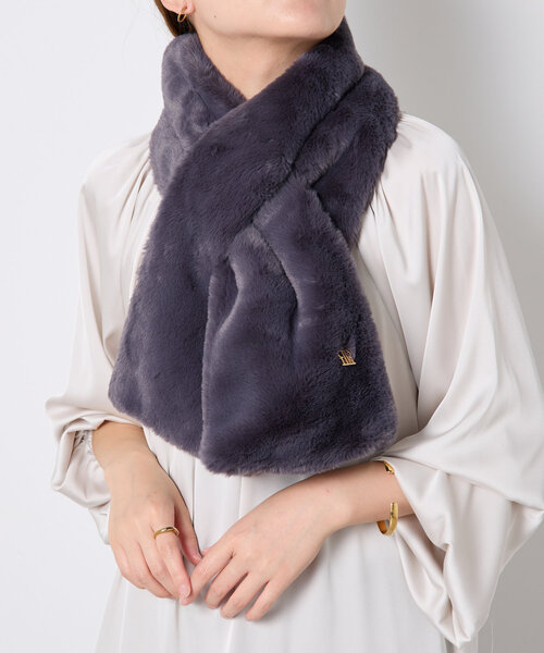 PAPILLONNER(パピヨネ)の「エコファービックマフラー(マフラー・レディース・アイボリー/チャコールグレー・FREE)」の2枚目の写真