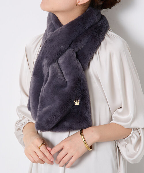 PAPILLONNER(パピヨネ)の「エコファービックマフラー(マフラー・レディース・アイボリー/チャコールグレー・FREE)」の6枚目の写真