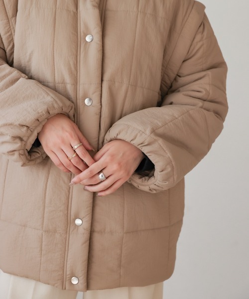 Bab（バブ）の「袖取り外し2WAYミドルキルティングジャケット（ダウンジャケット/コート・レディース・ベージュ/アイボリー/ブラック・M）」の18枚目の写真
