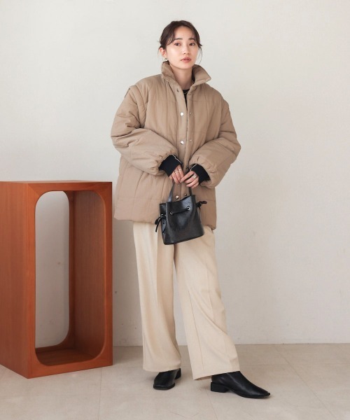 Bab（バブ）の「袖取り外し2WAYミドルキルティングジャケット（ダウンジャケット/コート・レディース・ベージュ/アイボリー/ブラック・M）」の11枚目の写真