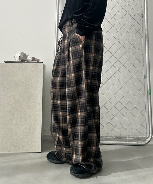 UNDERSTATEMENTs(アンダーステイトメント)の「【ユニセックス】アソートイージーワイドスラックス/セットアップ着用可(スラックス・メンズ・ネイビー/ブラック系その他/モカ/ブラック/ブラウン系その他/ブルー系その他/ブルー/グレー系その他/アイボリー/チャコールグレー/ブラウン系その他2/ネイビー系/ブラウン系その他3/グリーン系その他/グレー系その他2/ブラック系3/カーキブラウン/レッド系その他/ブラック系その他2/ブラウン系その他4/ブラウン系その他5・LARGE/MEDIUM/SMALL/X-SMALL/X-LARGE)」の5枚目の写真